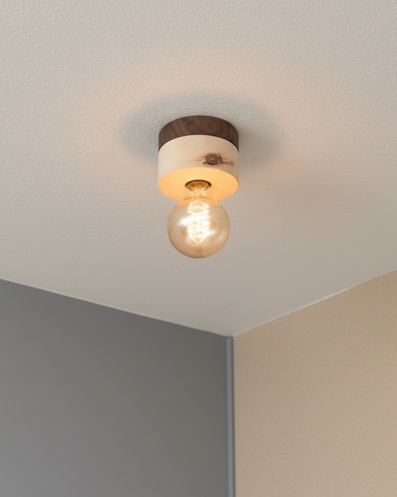 Deckenlampe aus Zirbenholz ALMTU von Wildheim Deckenleuchte