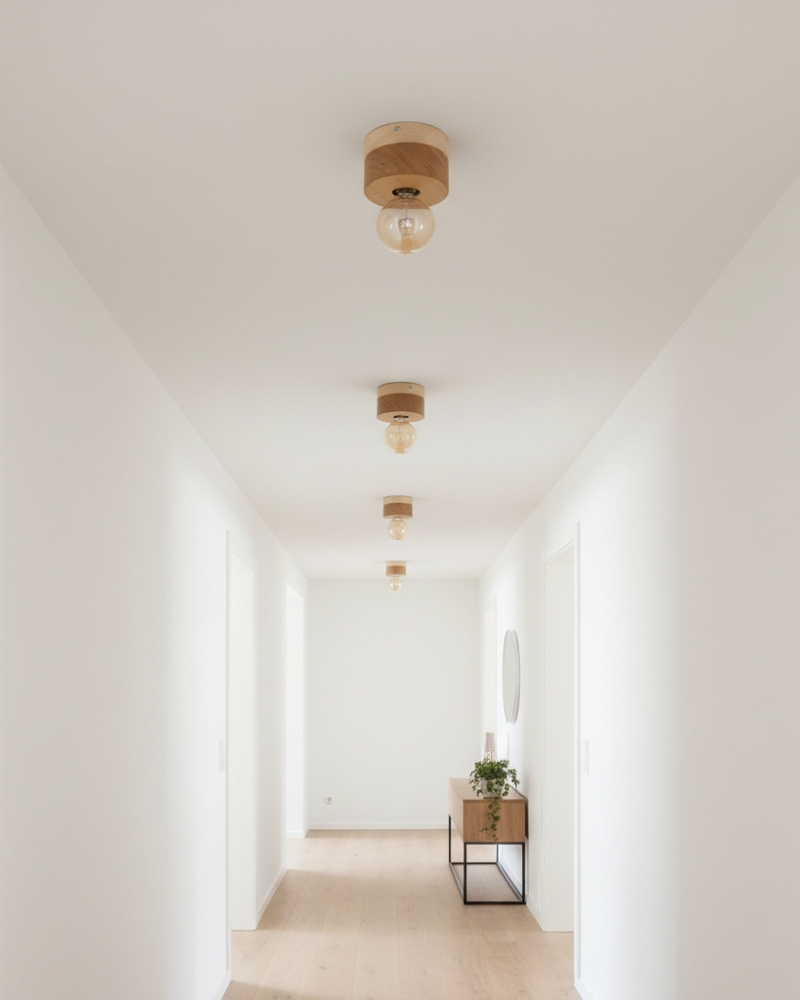 Deckenleuchte aus Eiche und Zirbenholz ALMUT von Wildheim