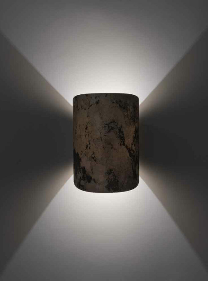 Wandlampe aus Stein 1411 frontal Licht an ALMUT von Wildheim